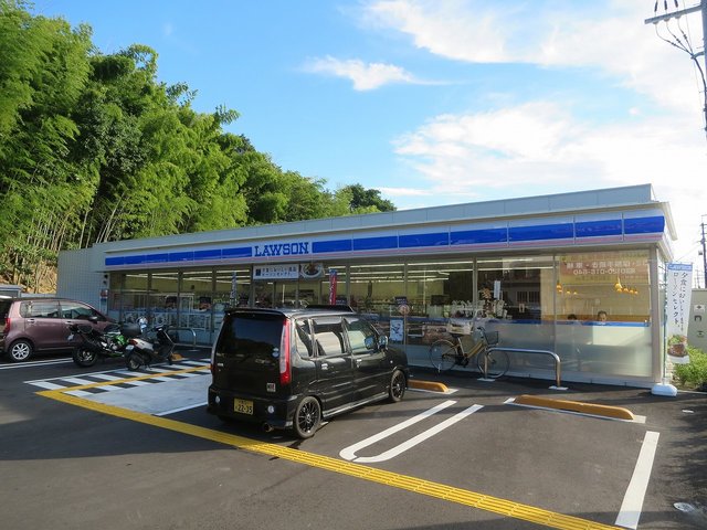 コンビニ　ローソン　伏尾町店（コンビニ）まで1999m