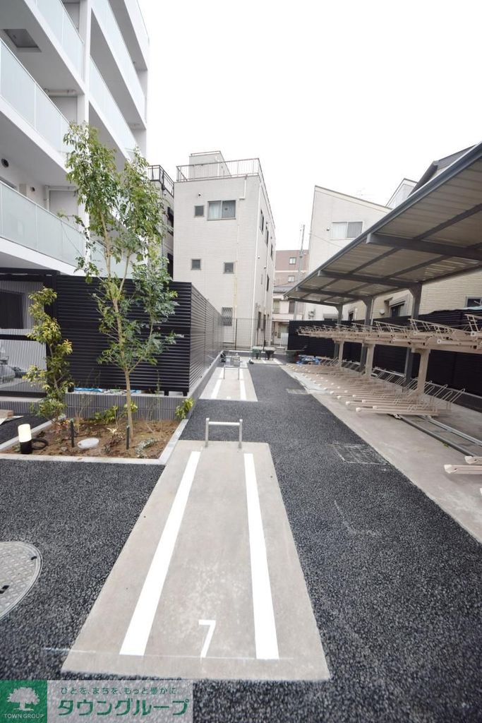 駐車場　駐車場