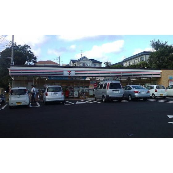 コンビニ　セブンイレブン横浜泉区役所前店（コンビニ）まで479m