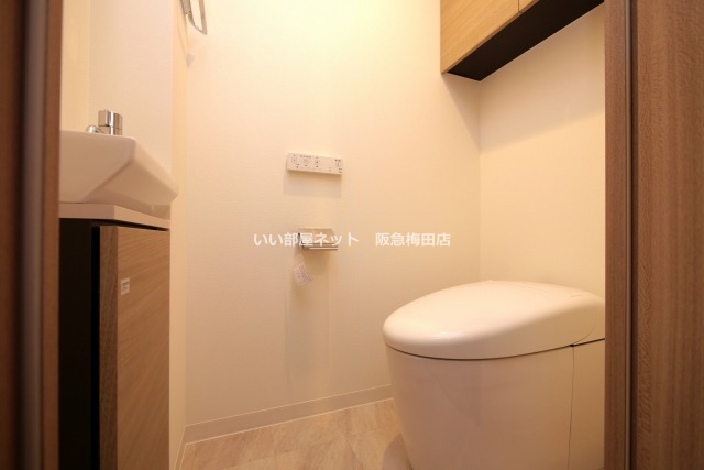 トイレ　同仕様写真となります。