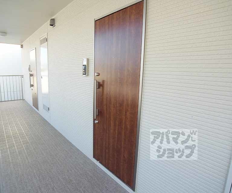 その他設備　玄関ドアです。