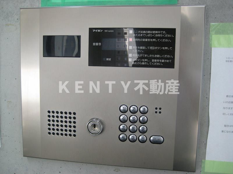 セキュリティ　きれいな玄関です