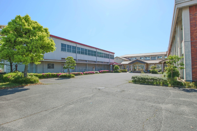 小学校　瀬戸内市立国府小学校（小学校）まで2258m