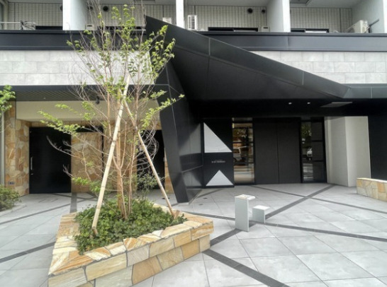 エントランス　建物の内部です