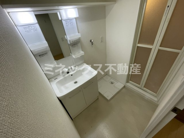 洗面設備　同タイプのお部屋の写真。現況を優先します。