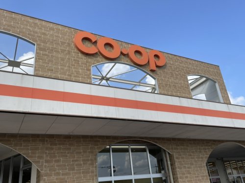 スーパー　生活協同組合コープみやざき 柳丸店（スーパー）まで364m