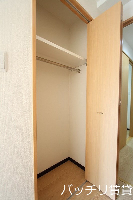 収納　画像は別号室タイプの為、現状を優先致します。