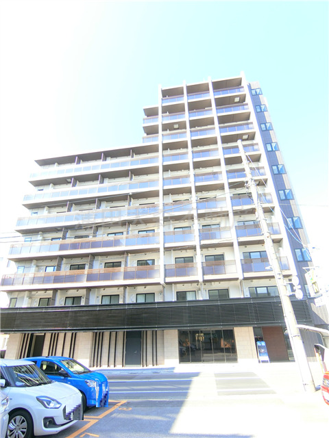 建物外観　2024年1月築　RC鉄筋コンクリート造地上10階建て総戸数