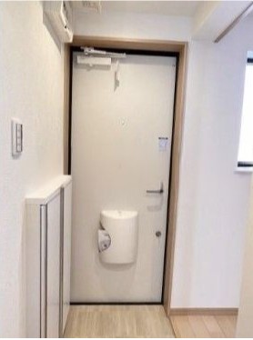 玄関　※別部屋参考写真※