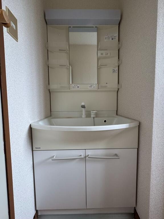 洗面設備　シャンプードレッサー