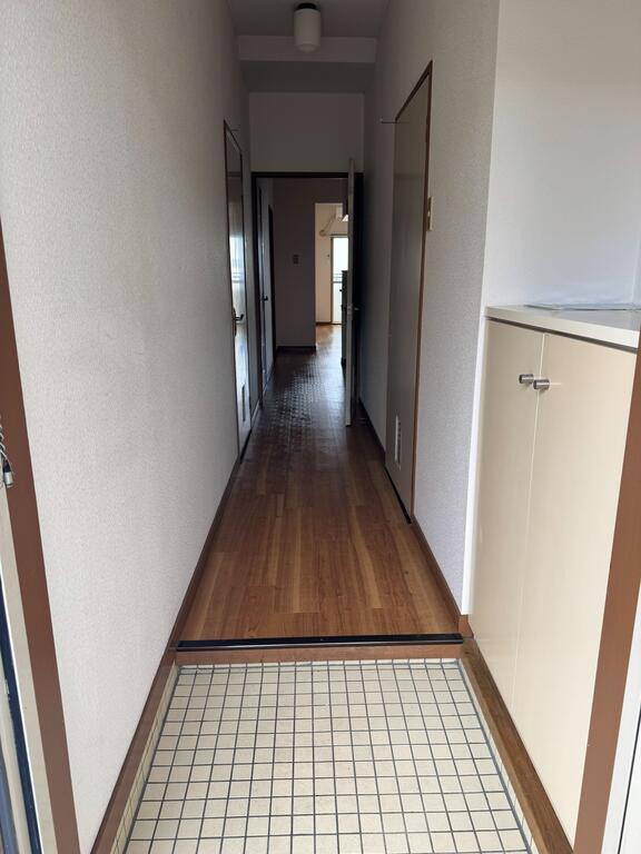 玄関　廊下