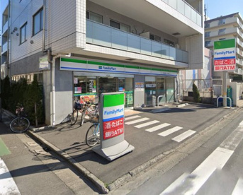 コンビニ　ファミリーマート大田北糀谷一丁目店（コンビニ）まで243m