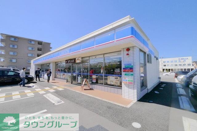 コンビニ　ローソン日高上鹿山店（コンビニ）まで751m