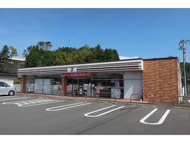 コンビニ　セブンイレブン可児広見店（コンビニ）まで575m