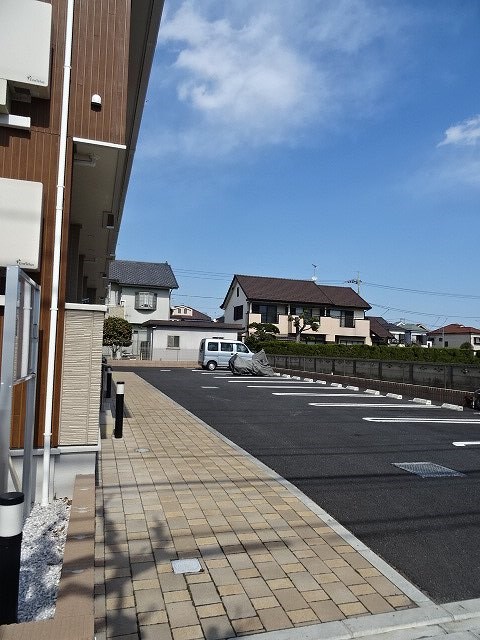 駐車場　敷地内に駐車場があります。