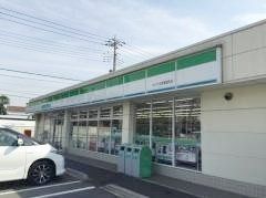 コンビニ　ファミリーマートさいたま岩槻城町店（コンビニ）まで160m