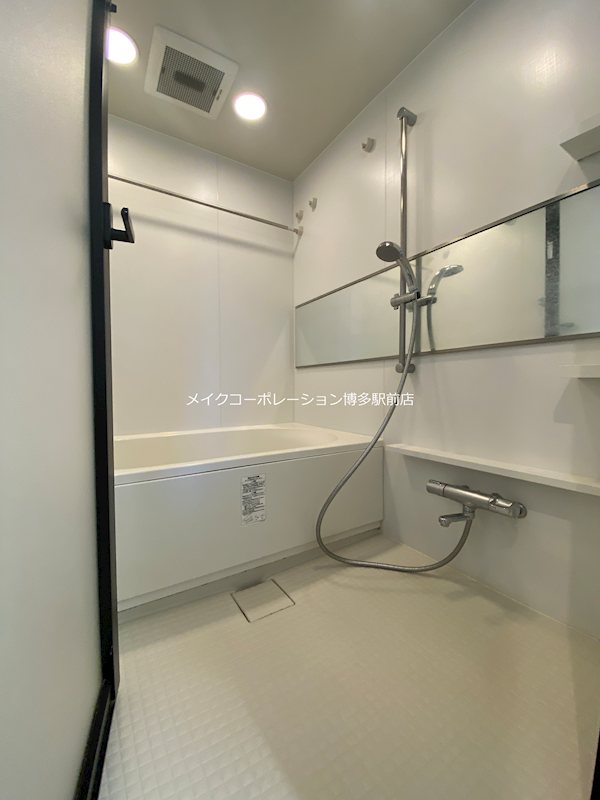バス・シャワールーム　※写真は棟内別部屋参考写真