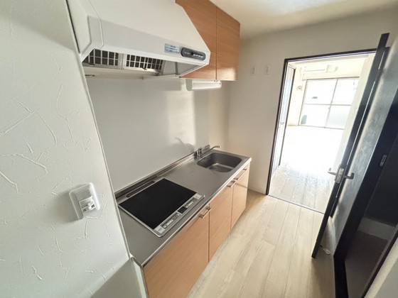 キッチン　※別部屋の写真です