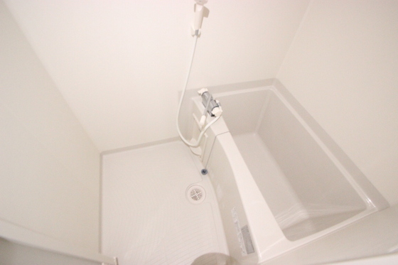 バス・シャワールーム　※別部屋の写真です