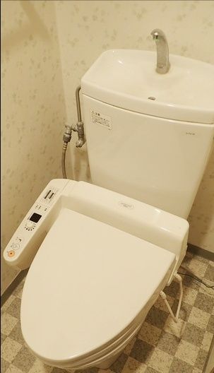トイレ　※他号室参考写真