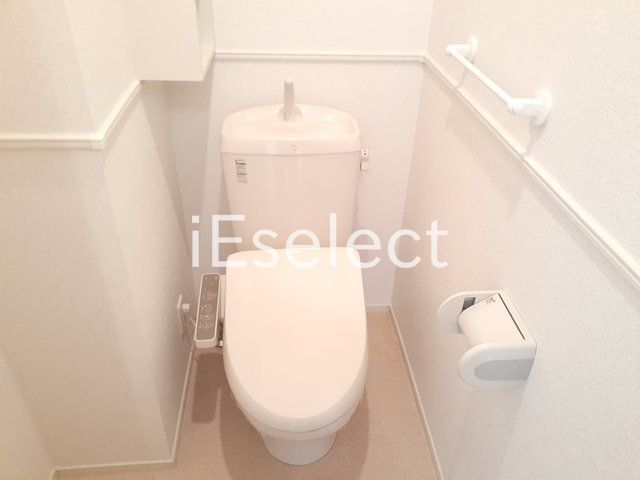 トイレ　洗浄機能付き♪