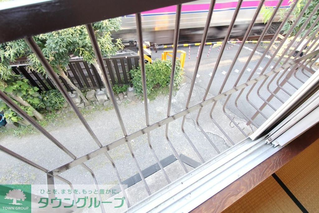 バルコニー　フラワーボックス