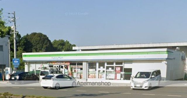 コンビニ　ファミリーマート袋井インター南店（コンビニ）まで944m