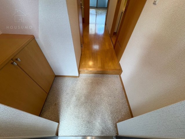玄関　落ち着いた玄関です