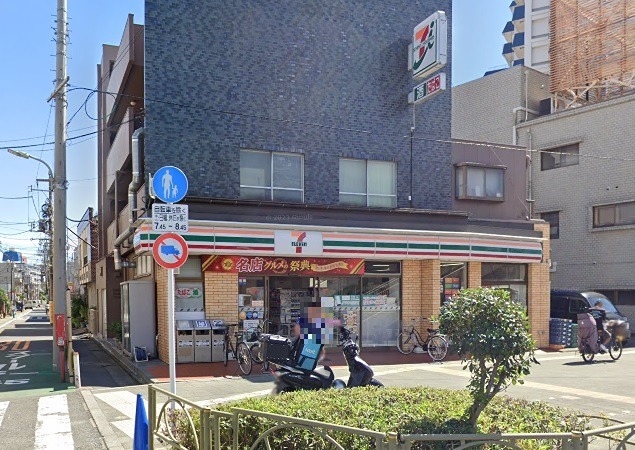 コンビニ　セブン-イレブン 大田区東六郷３丁目店（コンビニ）まで121m