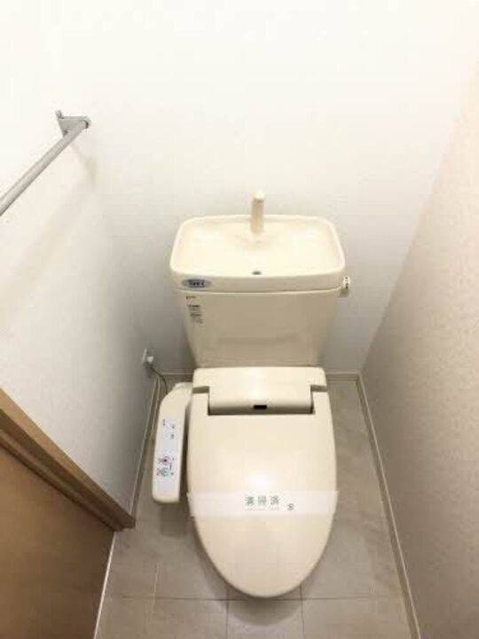 トイレ　トイレ