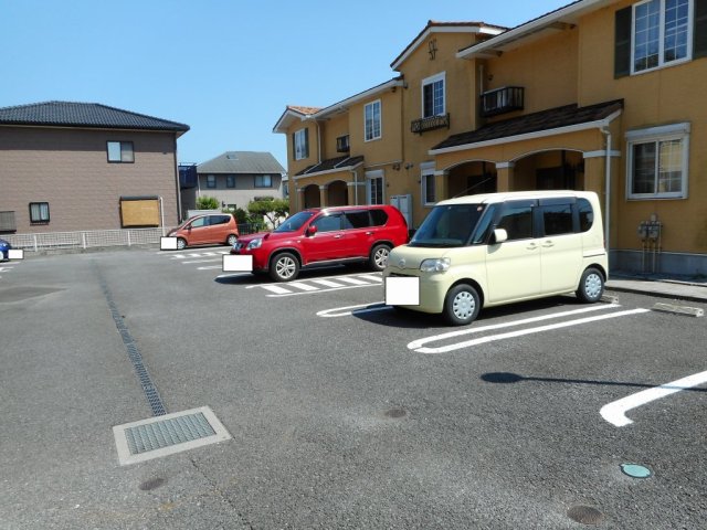 駐車場　駐車場