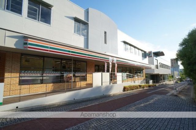 コンビニ　セブンイレブン　近鉄高の原駅東店（コンビニ）まで363m