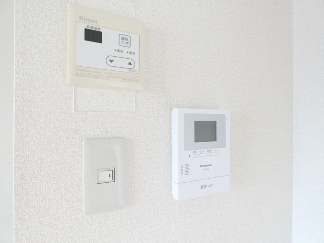 セキュリティ　モニター付きインターホン