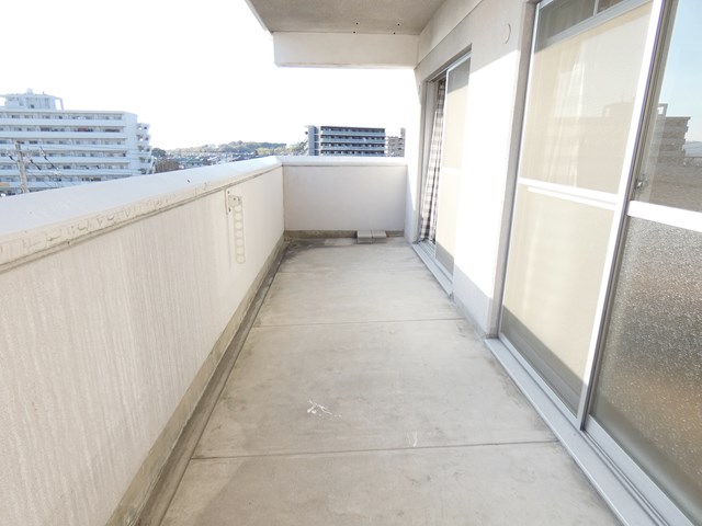 バルコニー　バルコニー南向き