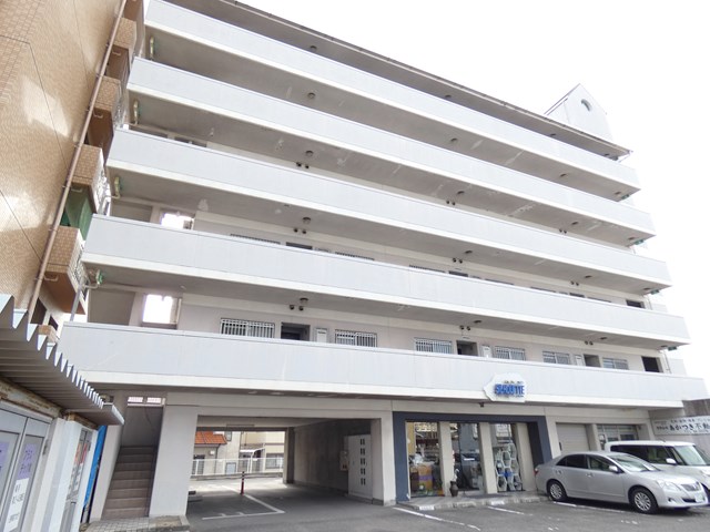 建物外観　RC（鉄筋コンクリート造）