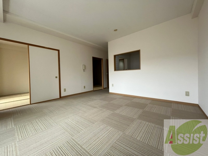 居室・リビング　広くてキレイなお部屋が広がっていて、充実した生活が送れそう。