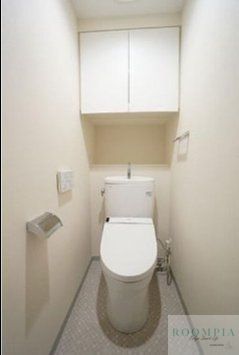 トイレ　写真は同マンション別号室のものとなります。