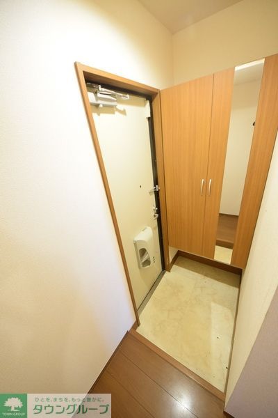 玄関　お問合せはタウンハウジングまで！※現地待合わせ相談可能