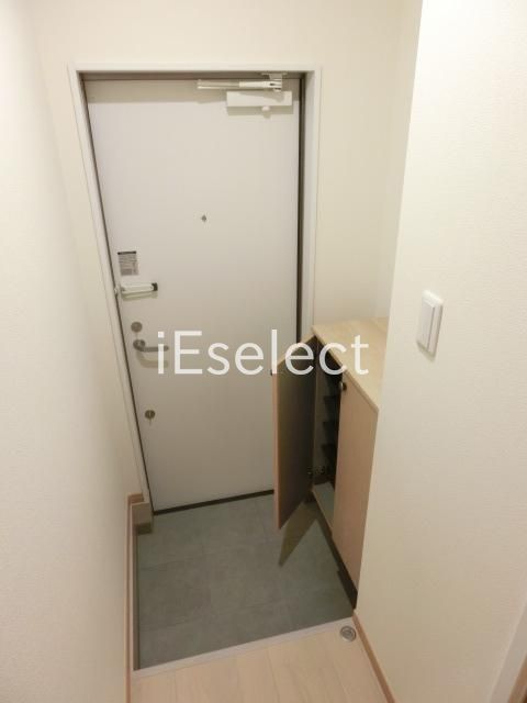 玄関　シューズボックスもございます