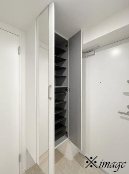 玄関　他部屋参考写真