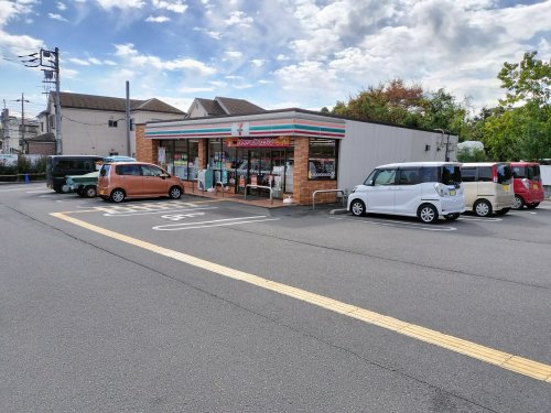 コンビニ　セブン-イレブン 所沢下山口店（コンビニ）まで1075m