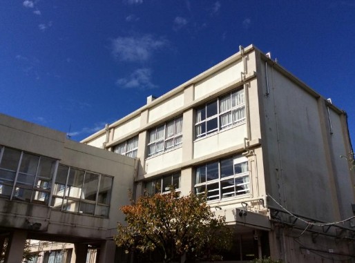 小学校　上板橋第四小学校（小学校）まで341m