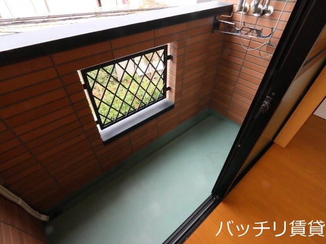 バルコニー　同型タイプの為、現状を優先致します。