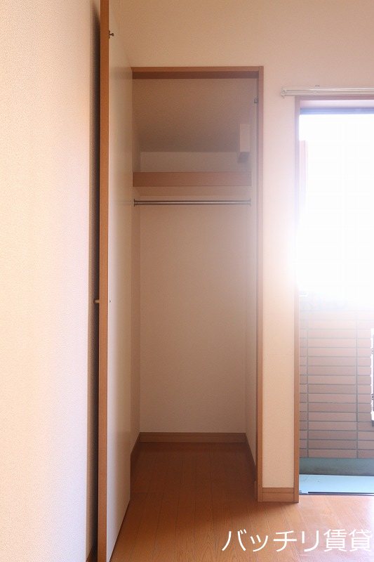 収納　同型タイプの為、現状を優先致します。