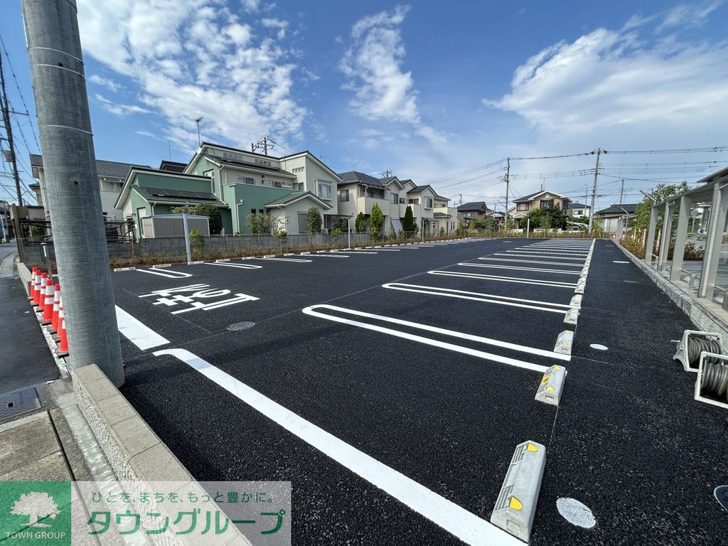 駐車場　駐車場