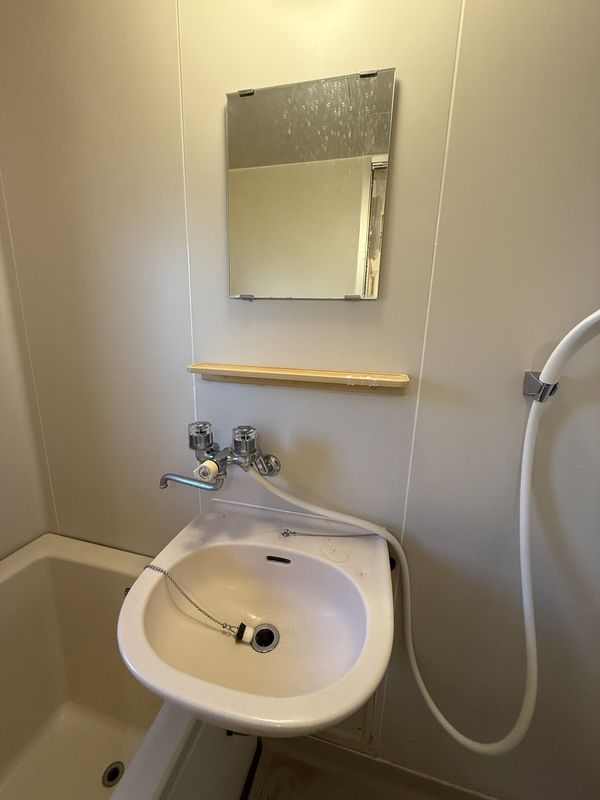 洗面設備　同タイプの他部屋の写真です