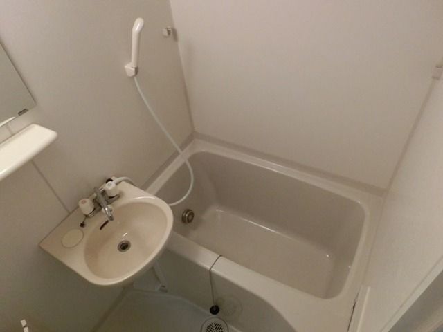 バス・シャワールーム　NULL