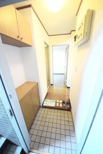 玄関　★★下駄箱はカウンター式で良いですね★★
