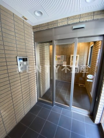 エントランス　建物の内部です
