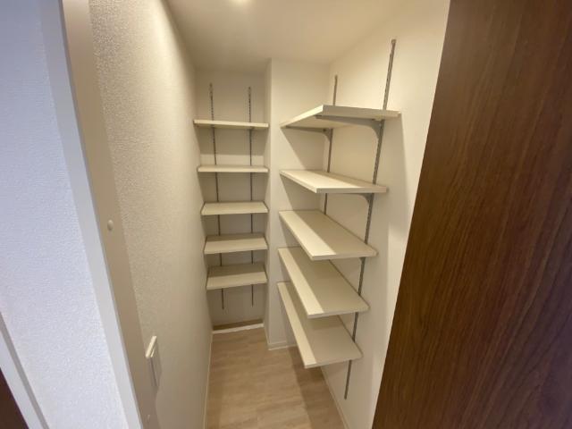 収納　シューズインクローク